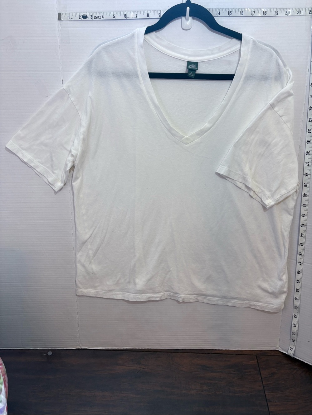 wild fable White V-Neck Short Sleeve Tee 100% cotton loose fit